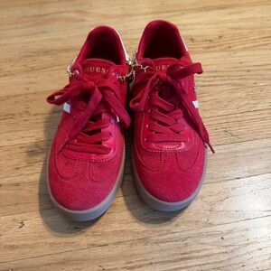 Guess Red Suede Sneakers w/ Gold Chain Detail – NWOT